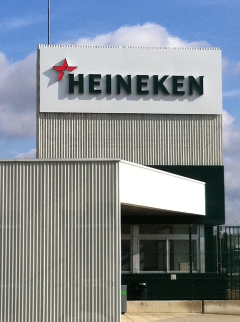 Proveedor oficial de Heineken España para la implementación de su marca