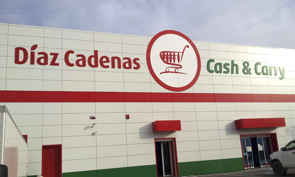 Rótulos corpóreos para Supermercados Díaz Cadenas