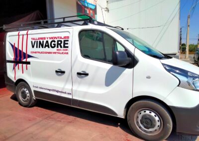 Rotulación de vehículos industrial Talleres Vinagre